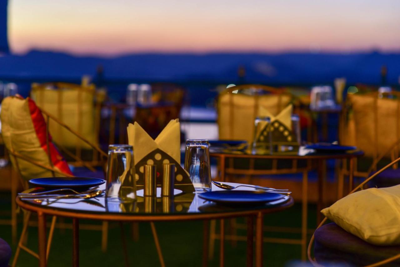 Hotel Casa By The Lake ウダイプル エクステリア 写真