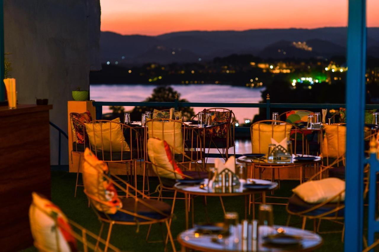Hotel Casa By The Lake ウダイプル エクステリア 写真